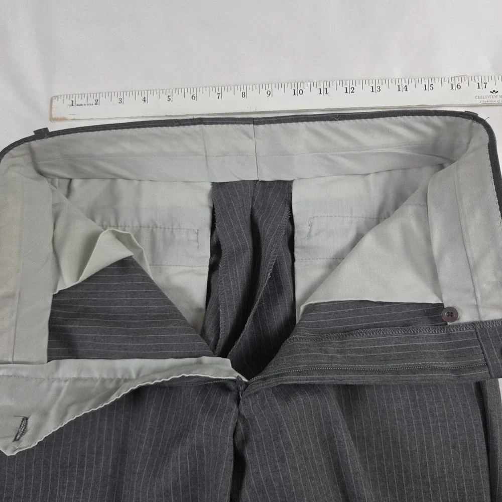 Vtg Stafford Gray Pinstripe Suit Wool Two-Button 39 L Pants 32 X 34